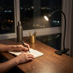 Lampe de bureau à pince USB | Clario